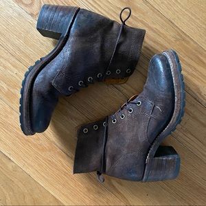 FRYE COMBAT BOOTS